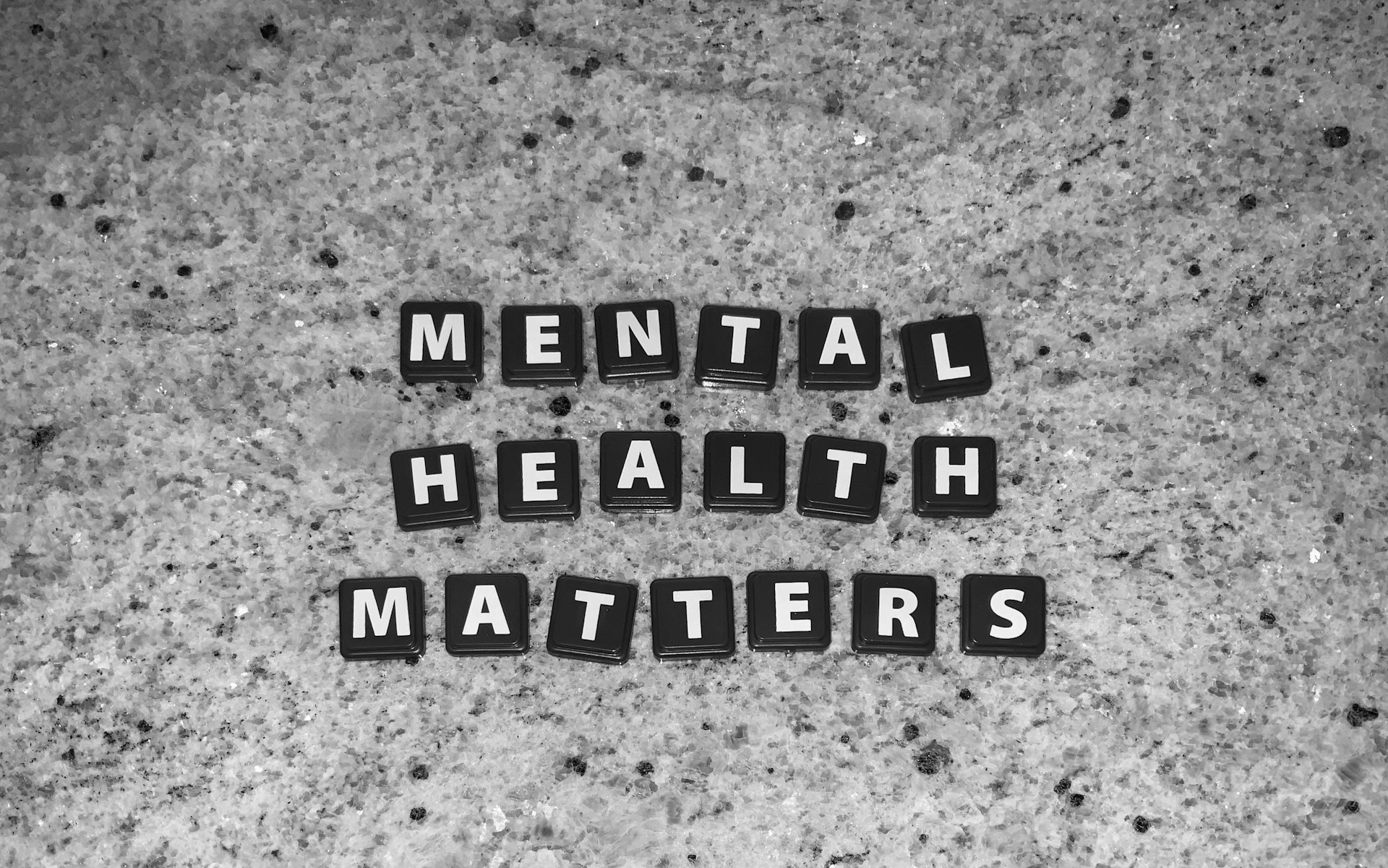Navigating Daily Digital Habits to Foster Emotional Balance