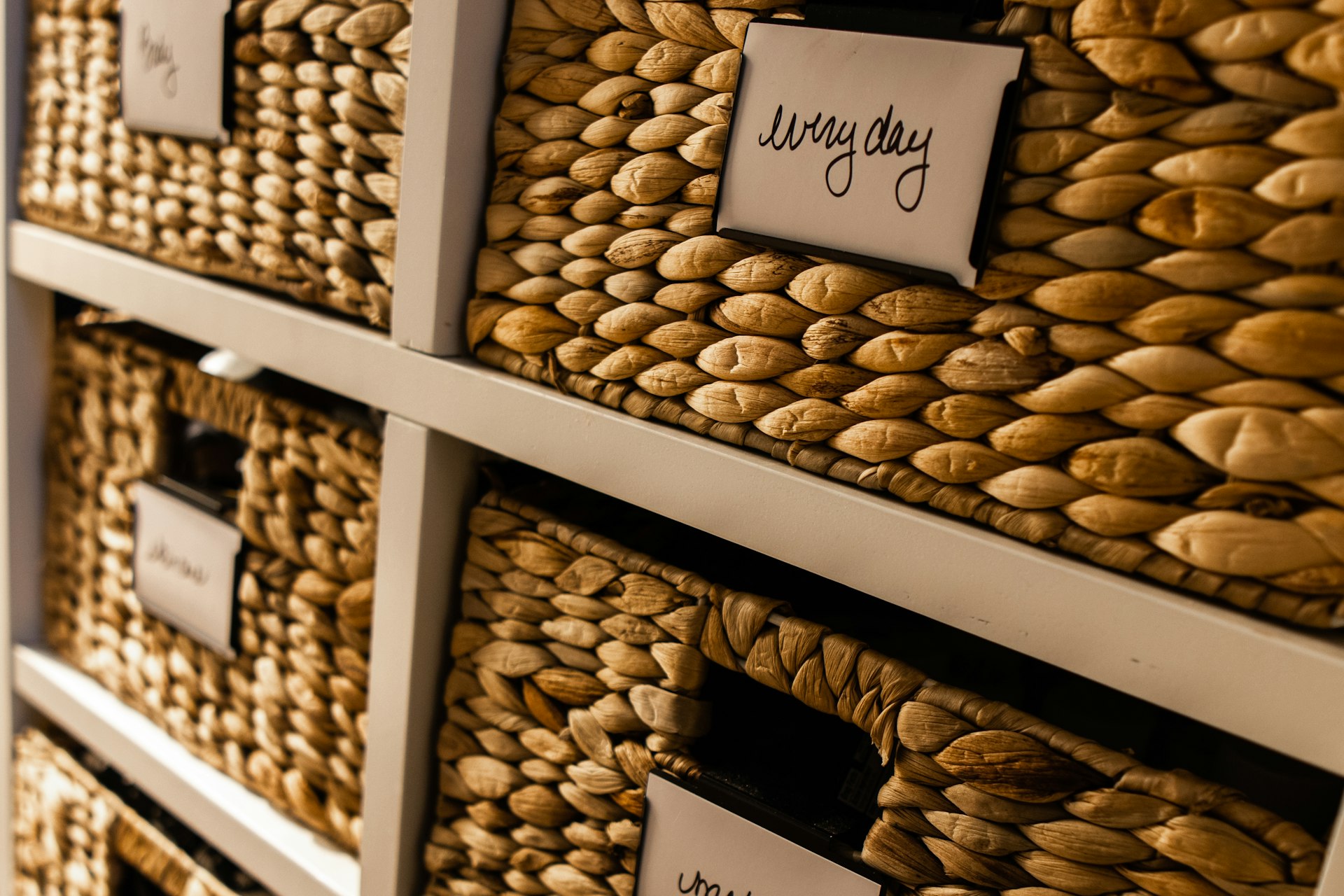 How Tidy Spaces Support a Calmer, More Focused Mind