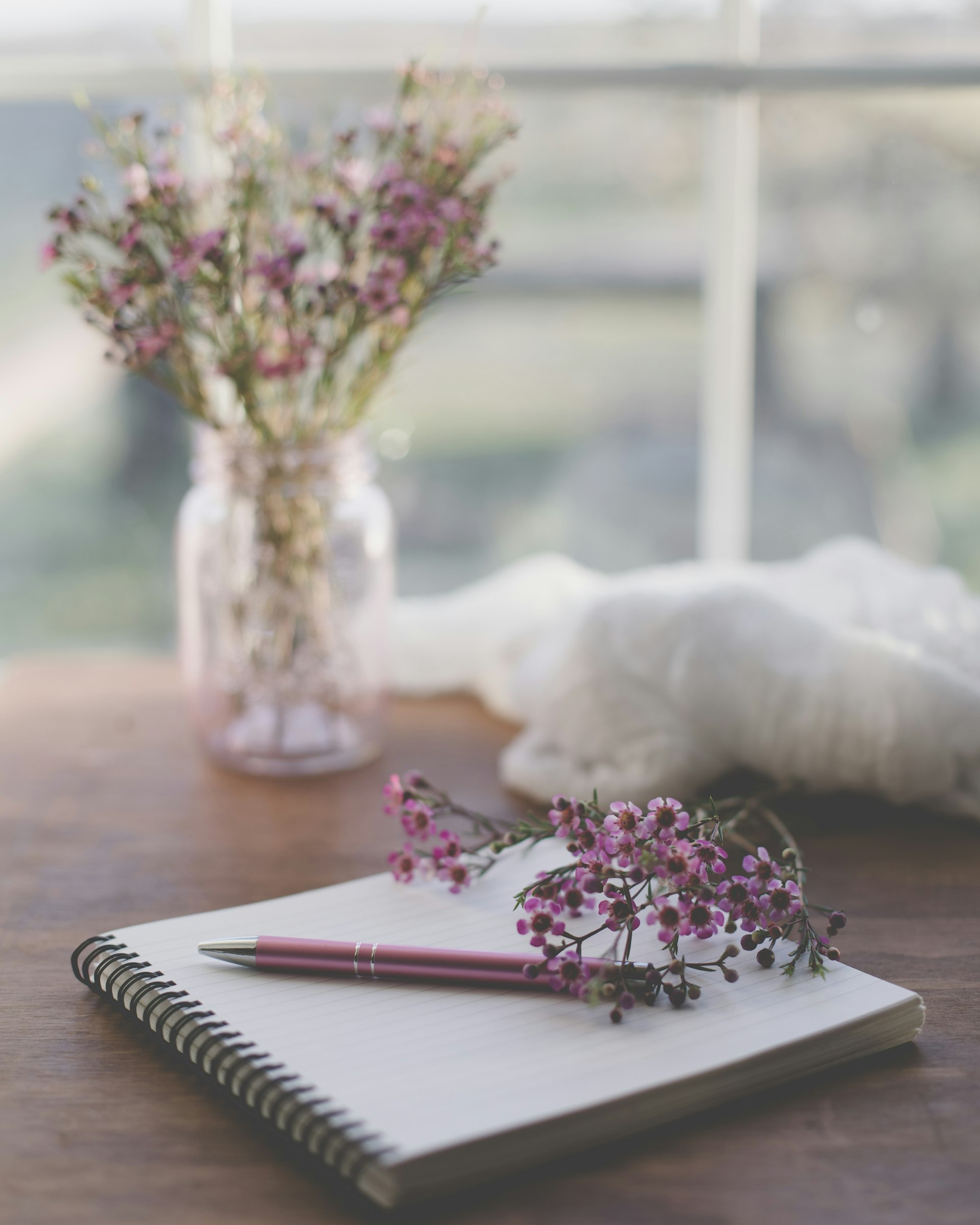 Nurturing Self-Awareness: Thoughtful Journaling Prompts for Personal Evolution